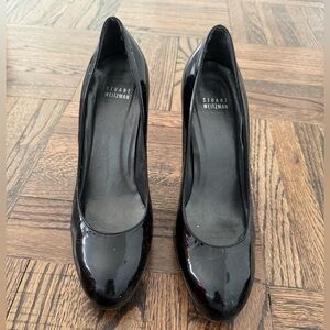 Stuart Weirzman black patent leather pumps size 9